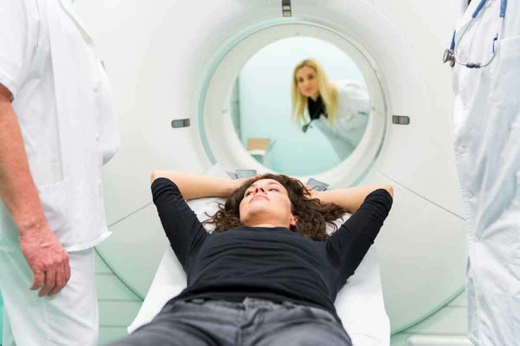 Advantages and Disadvantages of a PET Scan: 7 Key Points