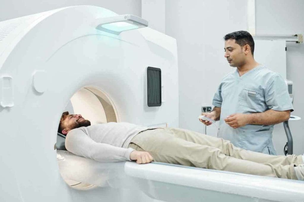 Advantages and Disadvantages of a PET Scan: 7 Key Points