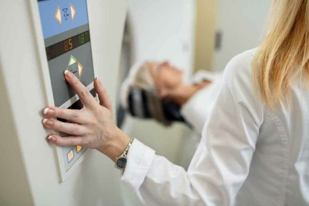 Difference In PET Scan And CT Scan: 7 Crucial Facts for Cancer