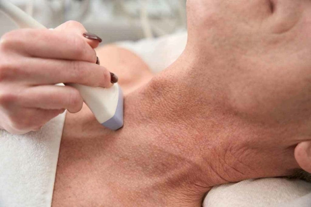 Thyroid Gland MRI: 7 Essential Measurements & Facts 1 Thyroid Gland MRI: 7 Essential Measurements & Facts