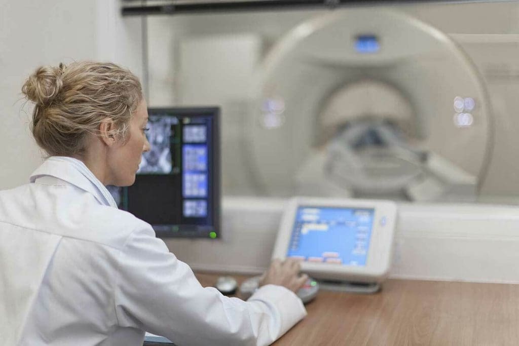 Emergency CT Scan: When Is It Needed? Risks & Facts