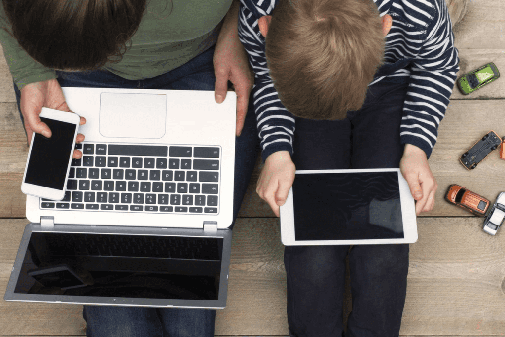 Negative Effects of Screen Time on Child Development- Guide