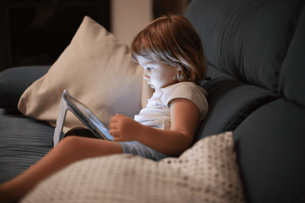 Negative Effects of Screen Time on Child Development- Guide