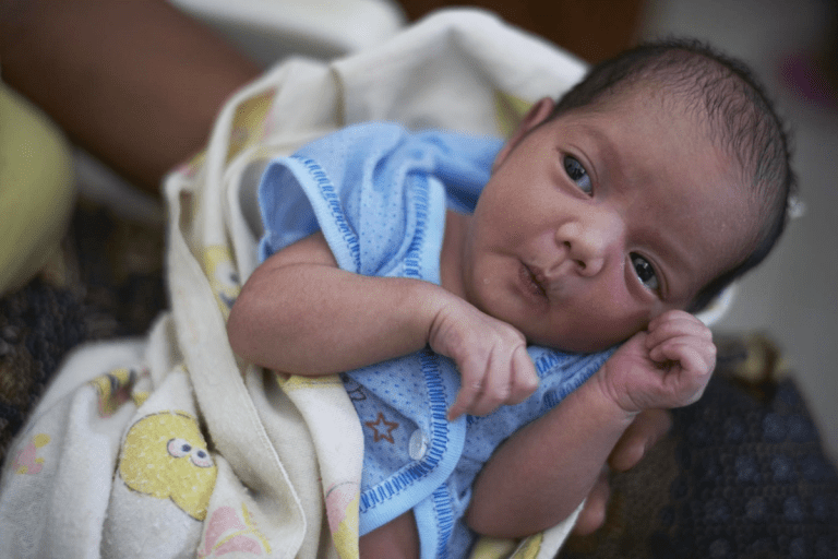 What are the rare congenital malformations of the gastrointestinal tract that most frequently occur in the small intestine?