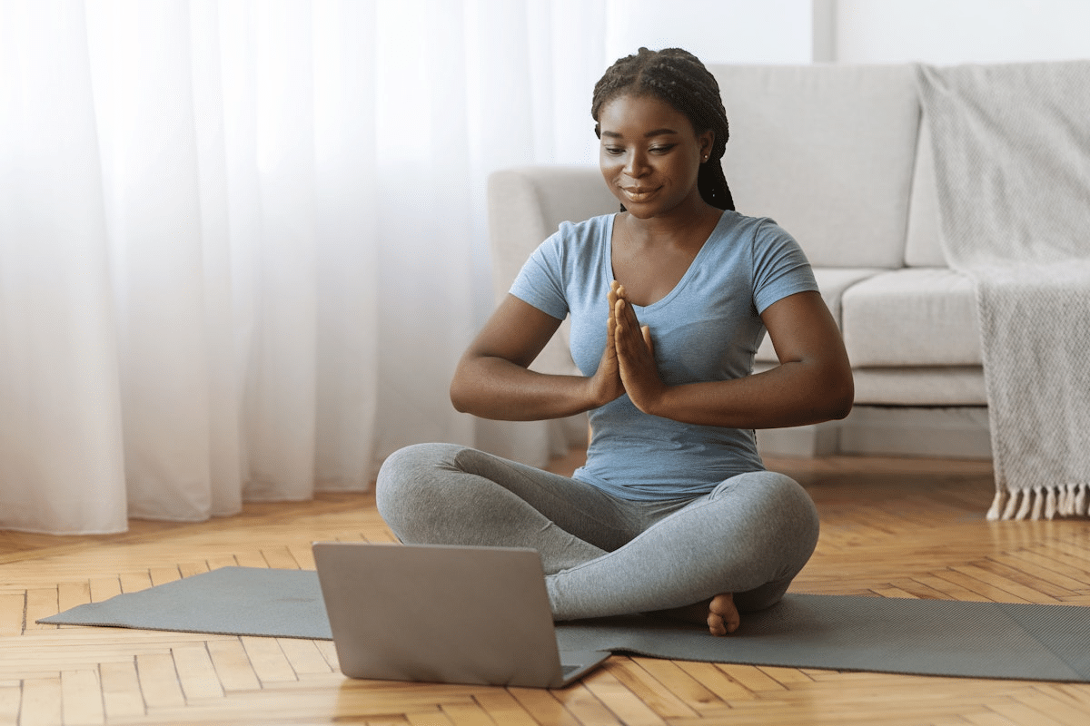 Yoga Videos for Seniors: Best Free List