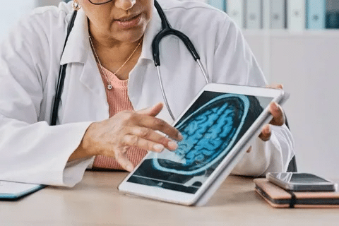 Diagnostic Alzheimer Criteria: 5 Key Guidelines