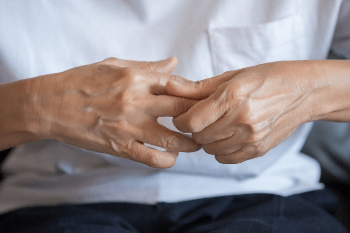 Sharp Why Do My Hand Joints Hurt: Causes & Solutions