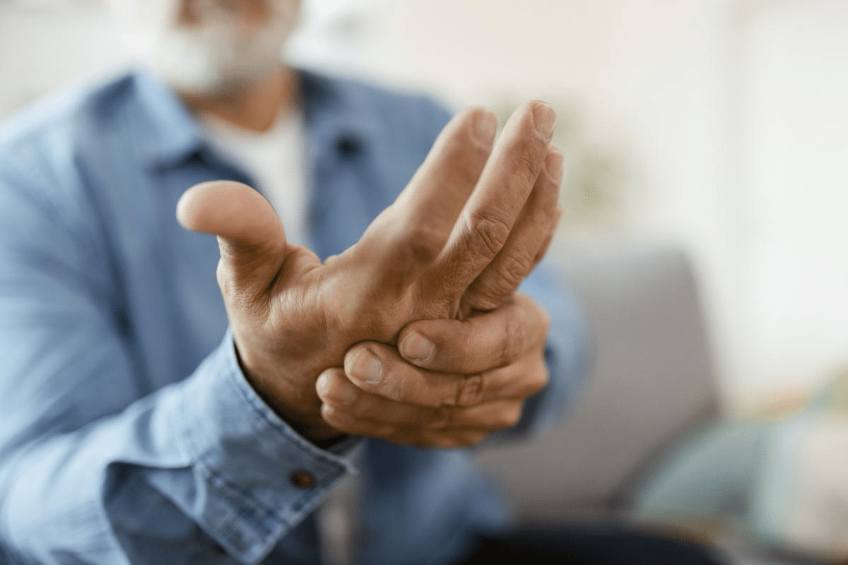 Amazing 7 Early Signs Of Arthritis In Hands You Should Know