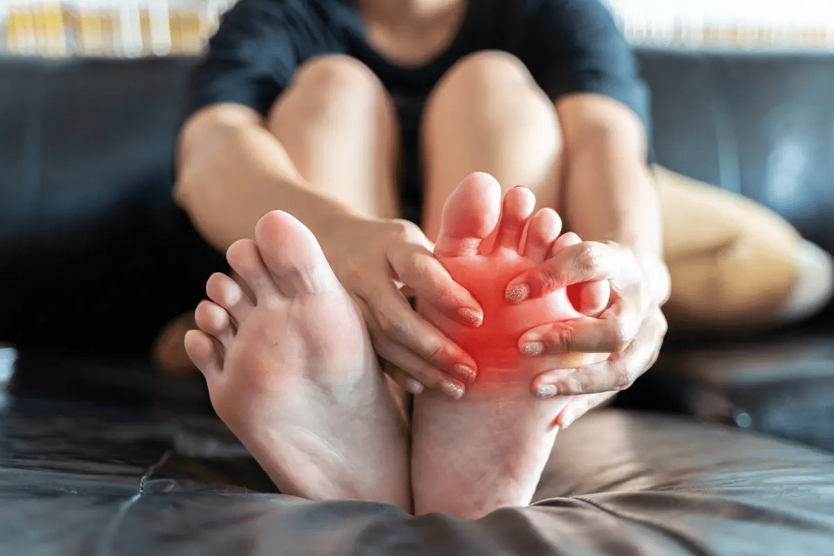 Profound 7 Symptoms Of Paget's Disease & Aching Bone Pain in legs 1 Profound 7 Symptoms Of Paget's Disease & Aching Bone Pain in legs