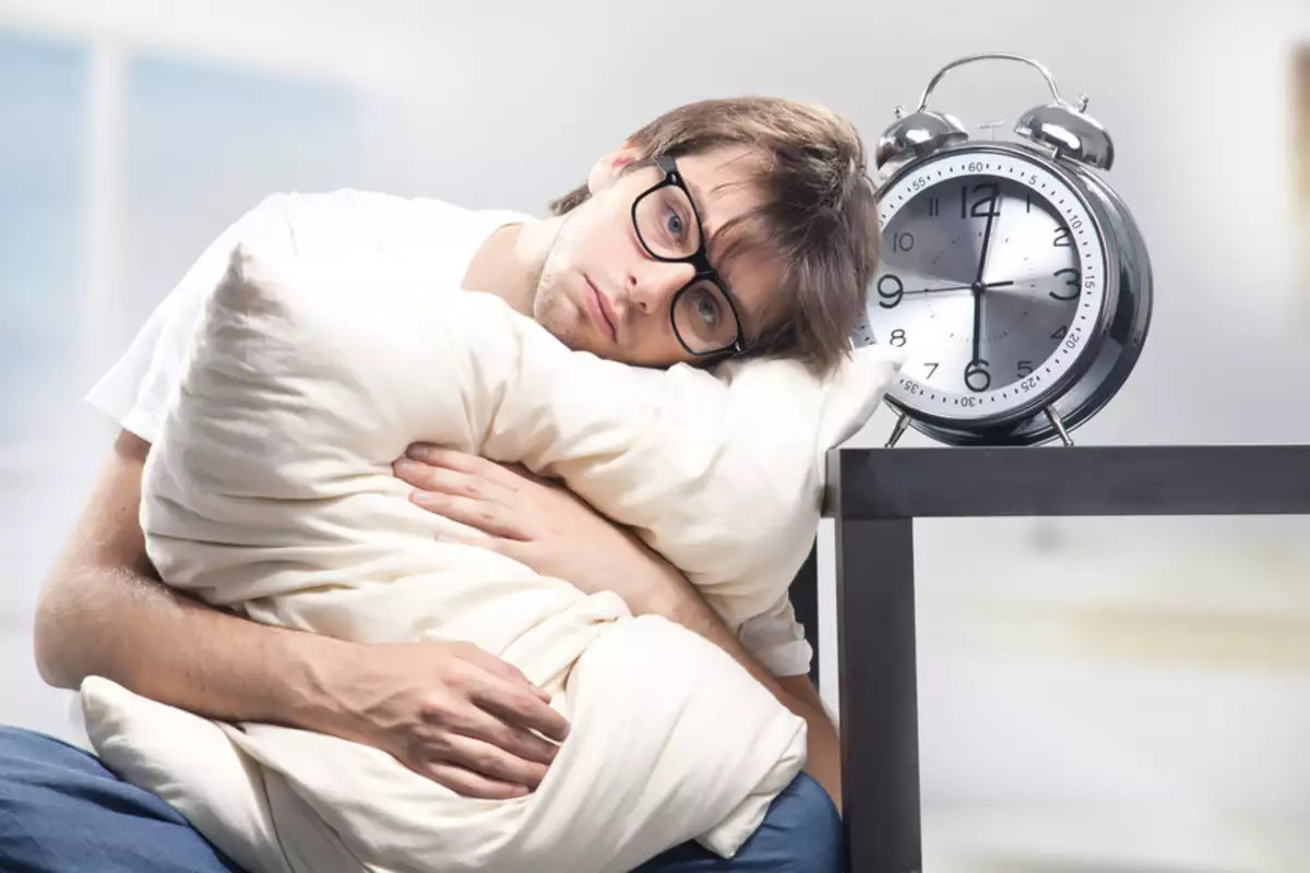 Why Cant I Stay Awake? 5 Vital Reasons