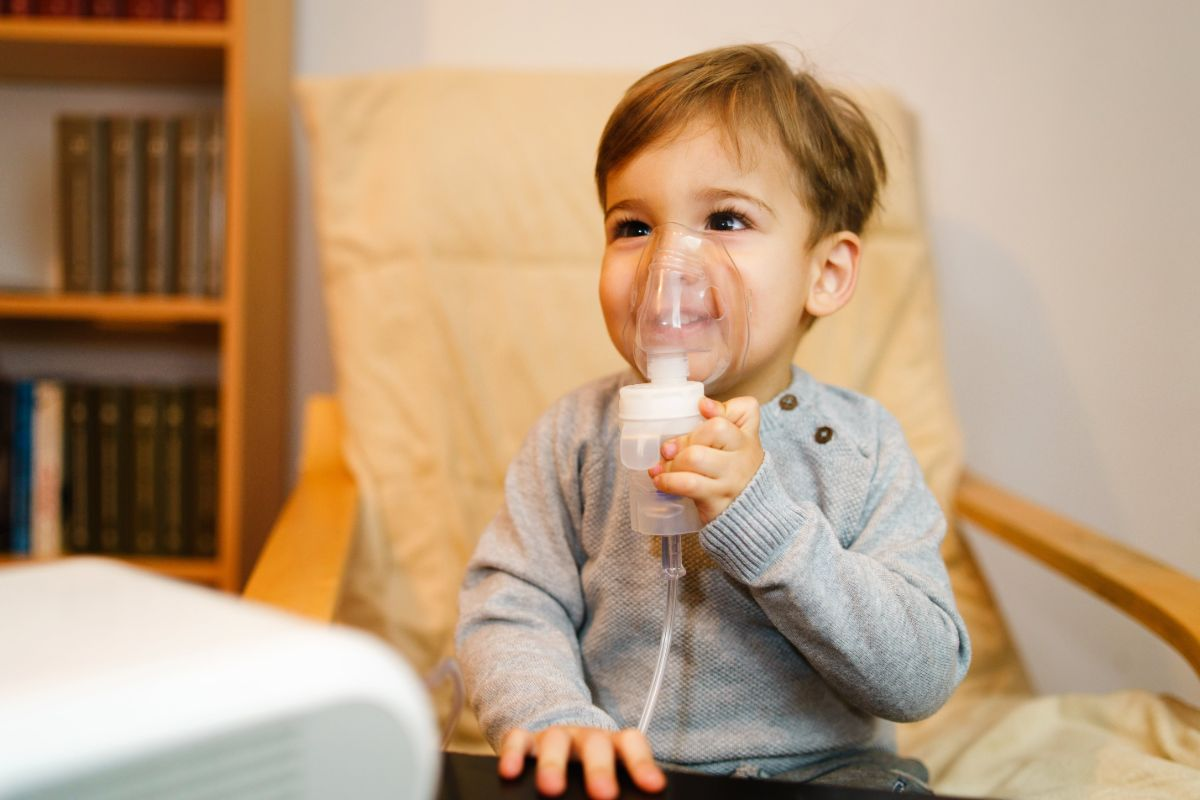 Symptoms of Pneumonia in Children: 7 Alerts 3 Symptoms of Pneumonia in Children: 7 Alerts