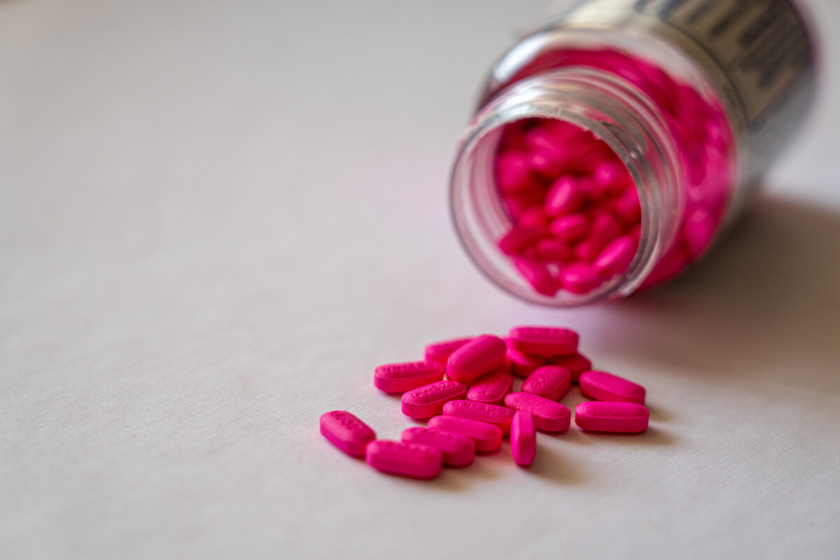 Can Benadryl Help You Sleep? Safety, Dosage, and Side Effects