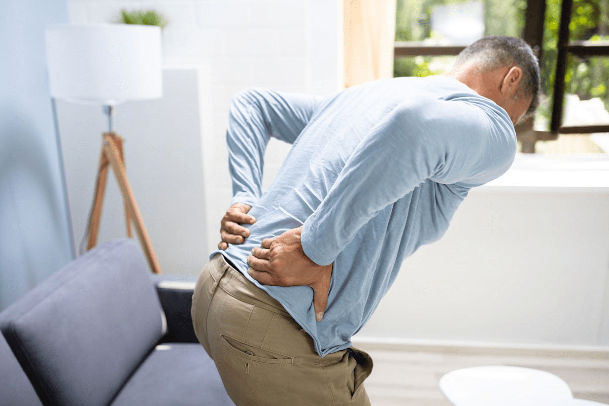 Essential 8 Stretches & Exercises To Relieve Upper Back Pain