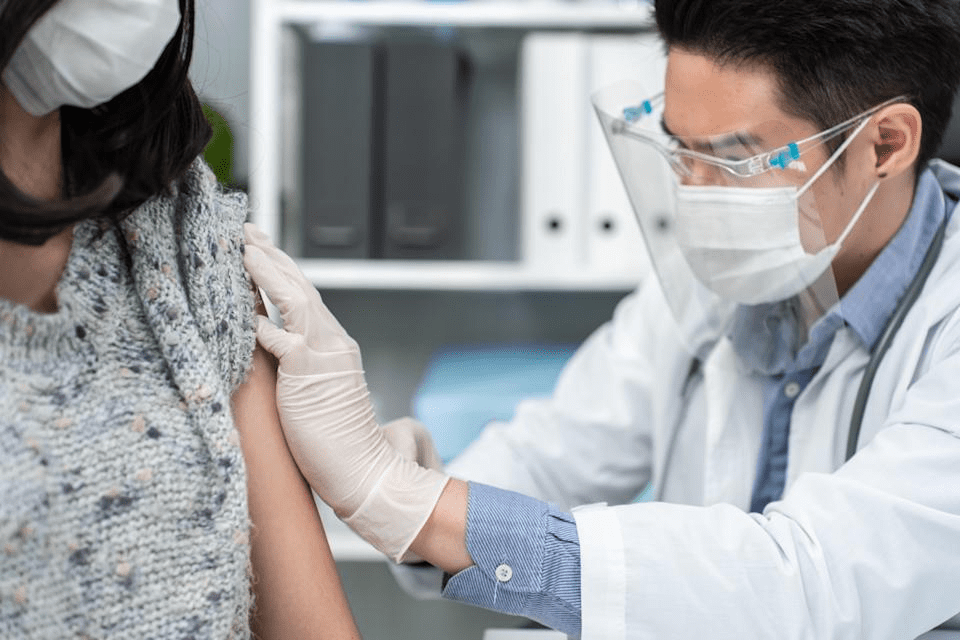 Bowel Cancer Symptoms: 7 Alarming Early Signs