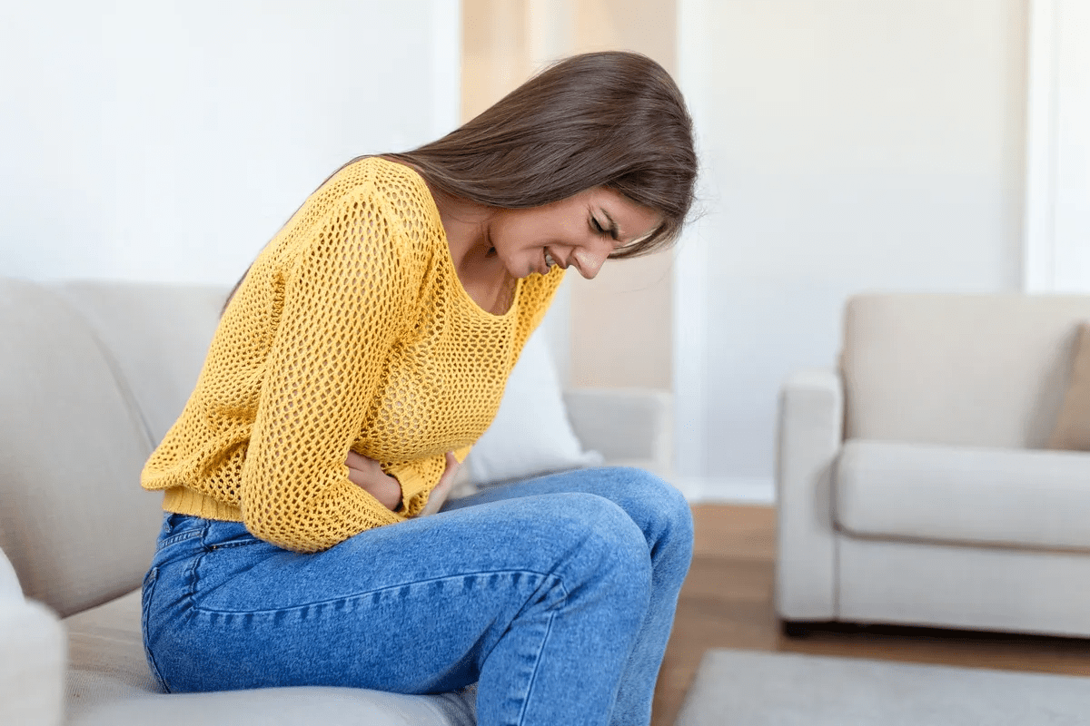 What Causes Intense Stomach Cramps and Vomiting?