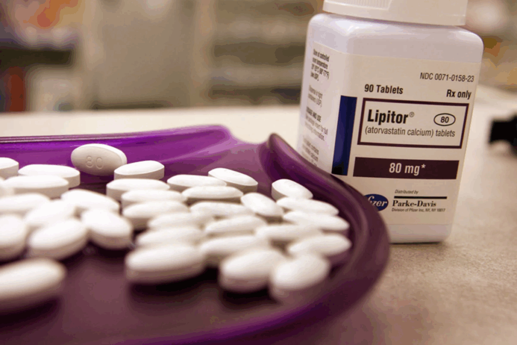 Important Lipitor Side Effects (12 Risks)