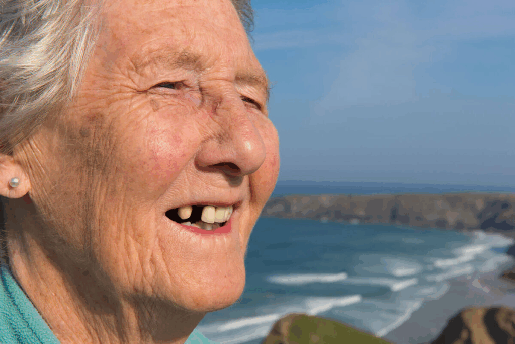 Why Do Older Adults Lose Their Front Teeth? (Bottom Three Front Teeth Decay Older Adult)