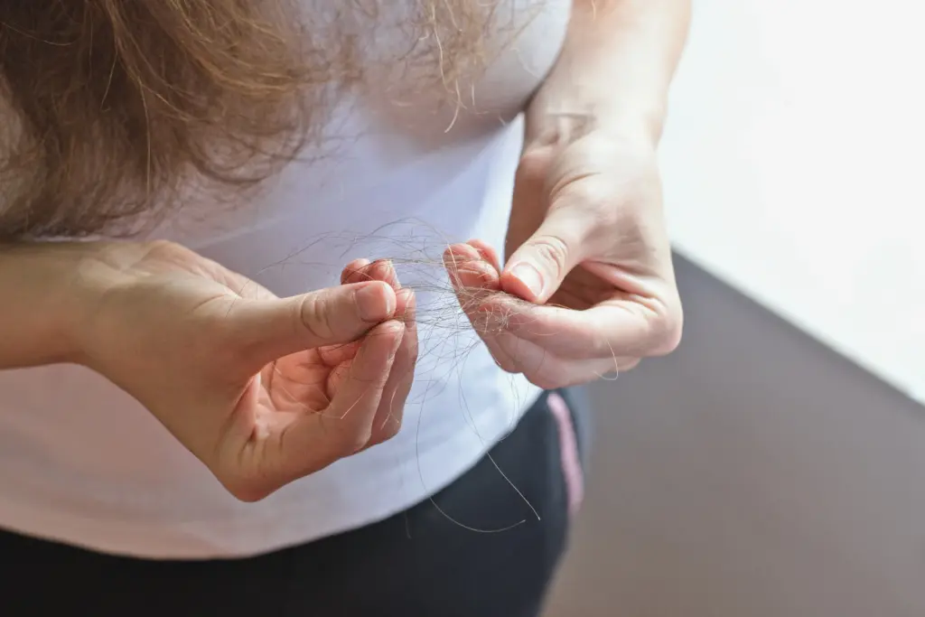 trichotillamania-hair-pulling