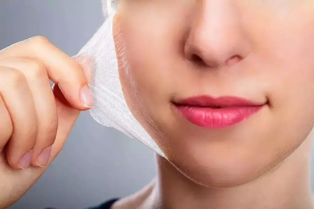 Does Exfoliating Help Remove Scars and Improve Skin?