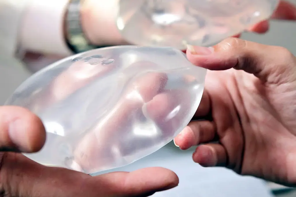 How to Get Temporary Breast Implants for Vacation