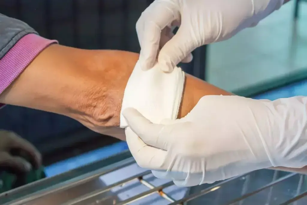 How to Heal a Scrape: Clean, Disinfect & Care