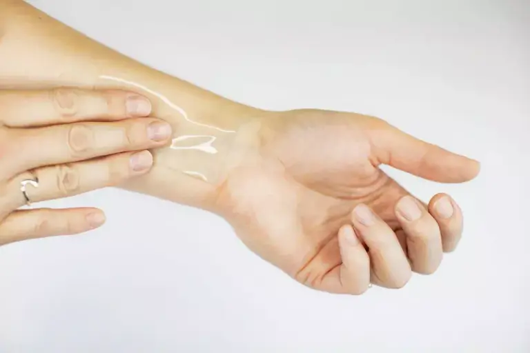 How to Use Silicone Scar Sheets After Surgery