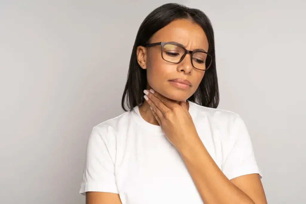 Tonsillitis cause ear pain? Easy guide.