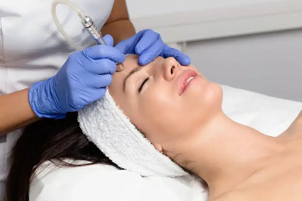 Fascinating Difference Between What Is An Esthetician And A Cosmetic Dermatologist?