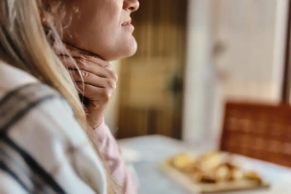 Fascinating Why Losing Voice But Throat Doesn't Hurt (COVID Hoarse Throat)?