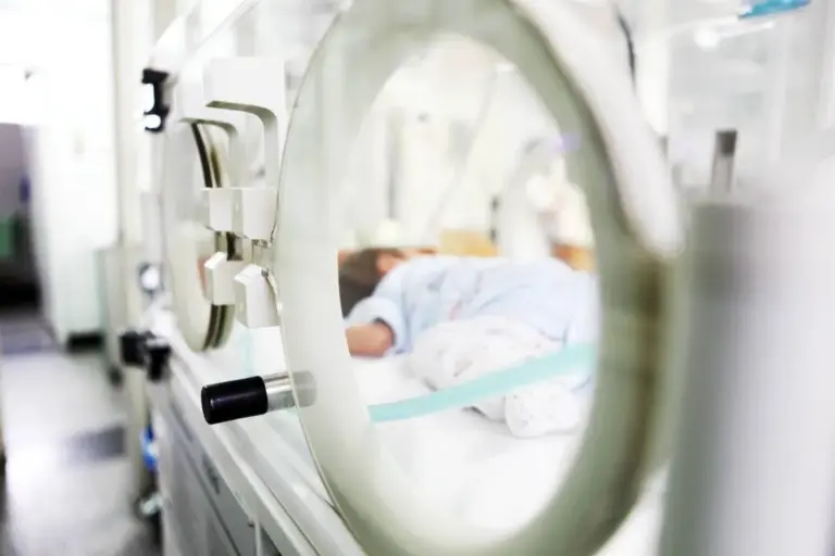 Key Disadvantages Of Phototherapy In Newborns: Ultraviolet Radiation Lamp