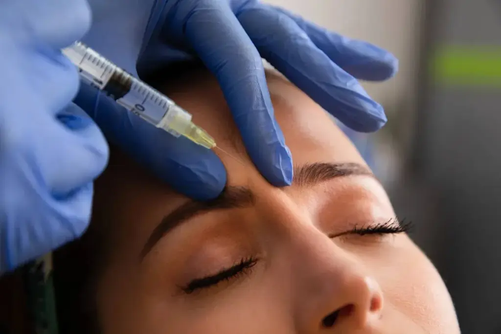 Ultimate Botox Alternative: Exploring Non-Invasive Options 2 Ultimate Botox Alternative: Exploring Non-Invasive Options