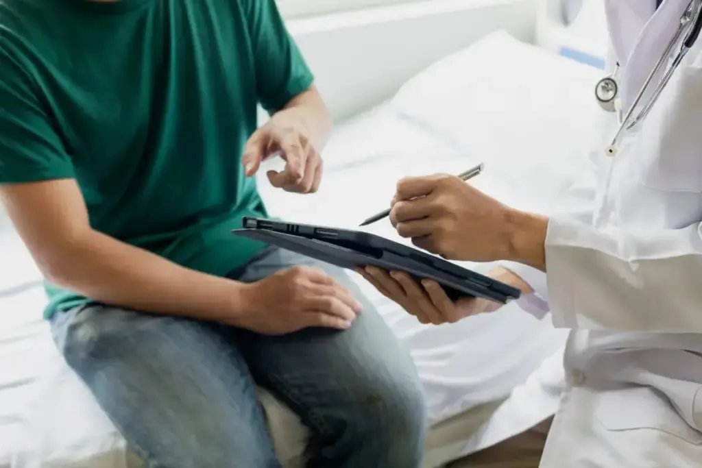 AAA Size for Surgery: The Crucial Cut-Off Measurement 2 AAA Size for Surgery: The Crucial Cut-Off Measurement