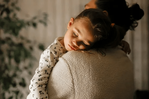 Contact Naps Age: When to Stop?