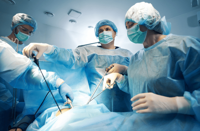 Lifting Baby After Laparoscopy: Safety Rule