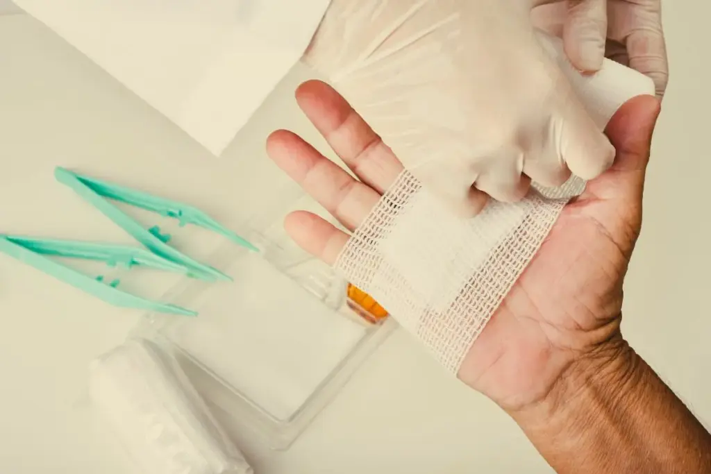 How to Heal Wounds Fast: 7 Proven Methods