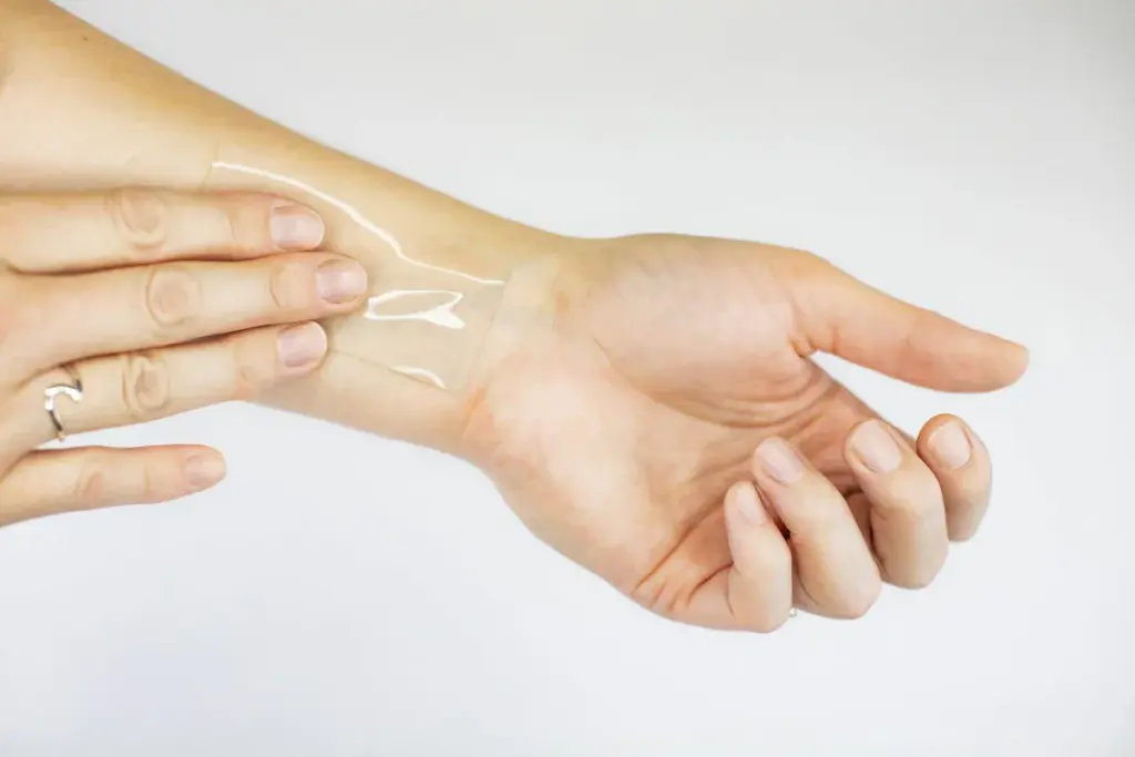 How to Use Silicone Scar Sheets After Surgery