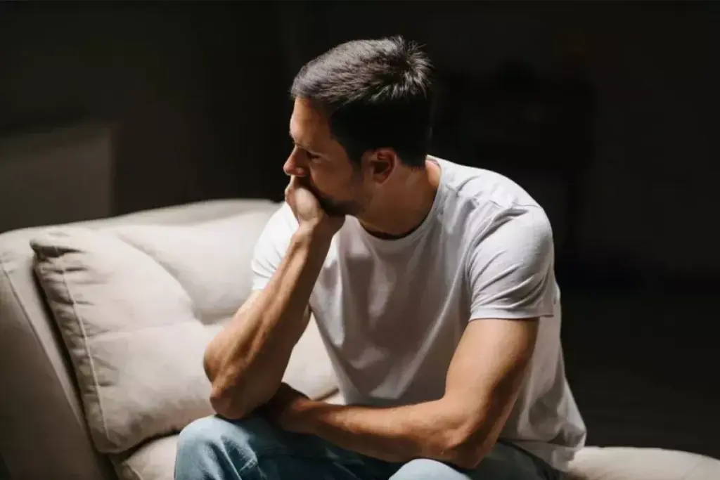 7 OCPD Personality Disorder Symptoms: Signs & Traits Explained