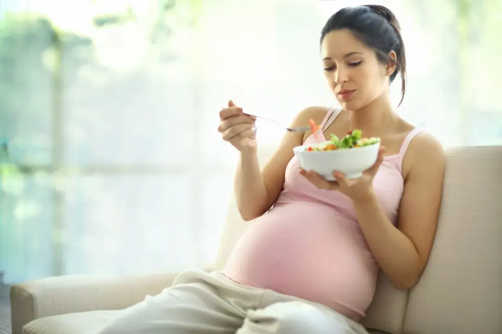 How to Manage Anorexia During Pregnancy Safely
