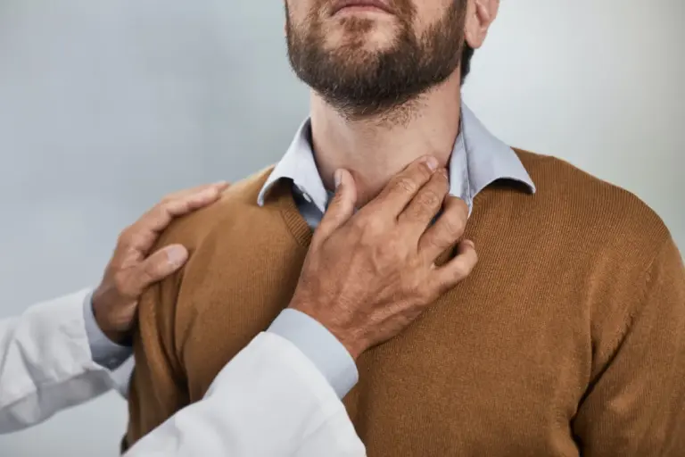 Throat Cancer: Signs Of The Final Stages