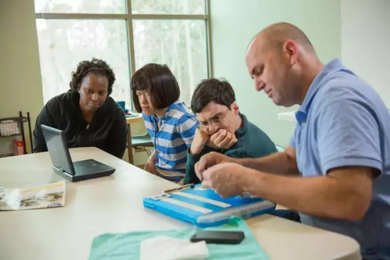 7 Signs of High Functioning Autism in Adults You Should Know