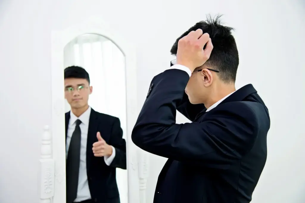 How to Manage Bipolar Disorder: Success Stories and Strategies