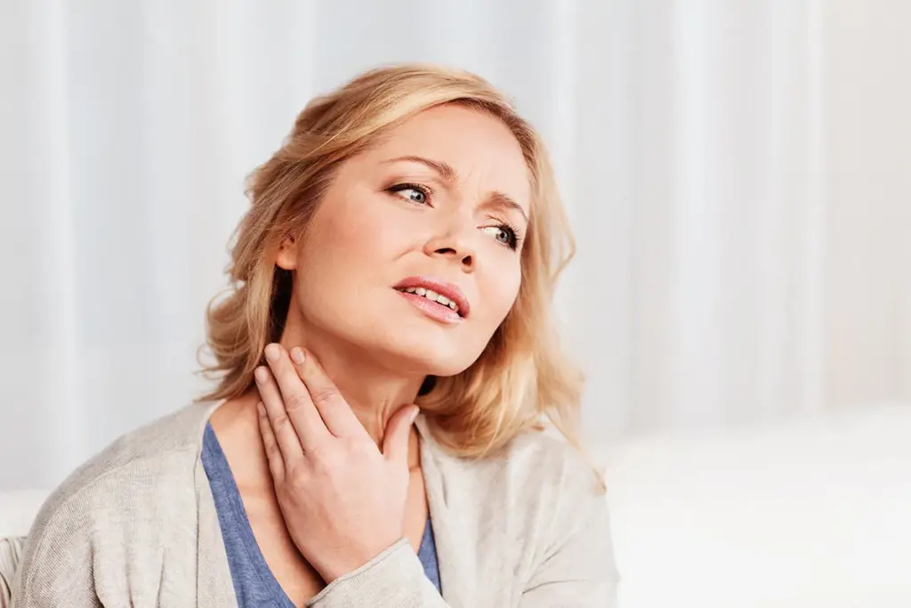 12 Common Thyroid Symptoms in Females: Recognize the Signs