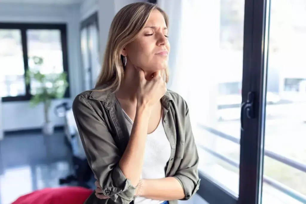 How to Soothe Sore Throat After Vomiting: 5 Relief Tips