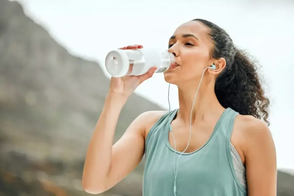 How to Drink the Right Amount of Water Daily