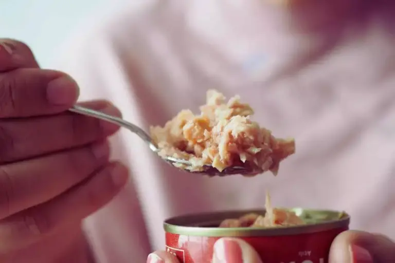 7 Seafood Poisoning Symptoms to Watch for and When to Seek Help