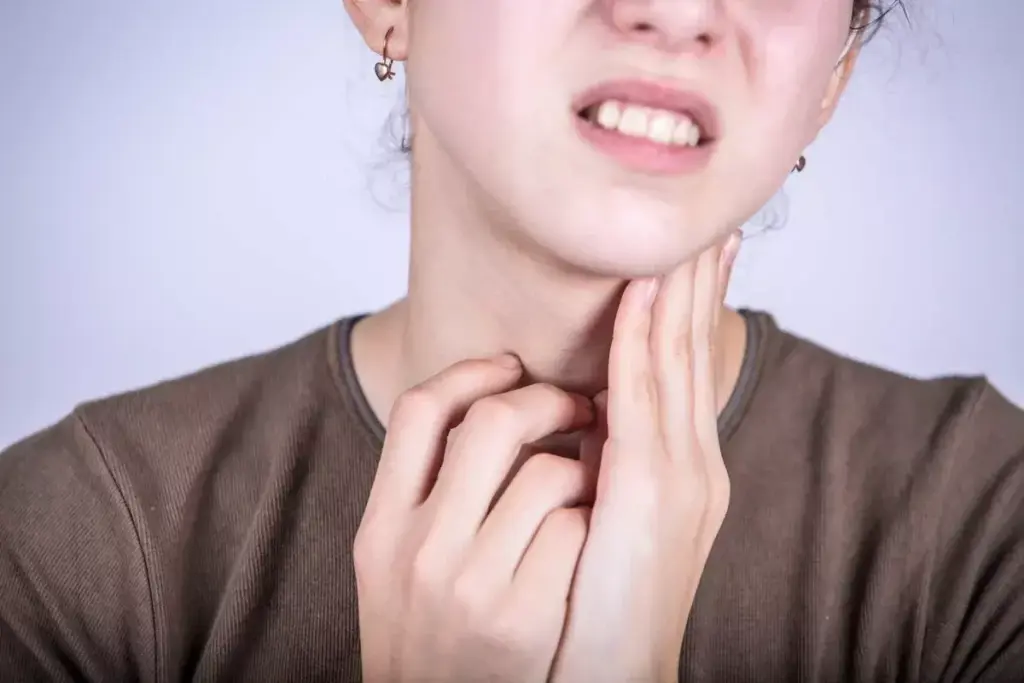 How Long Is Tonsillitis Contagious? A Complete Guide 2 How Long Is Tonsillitis Contagious? A Complete Guide