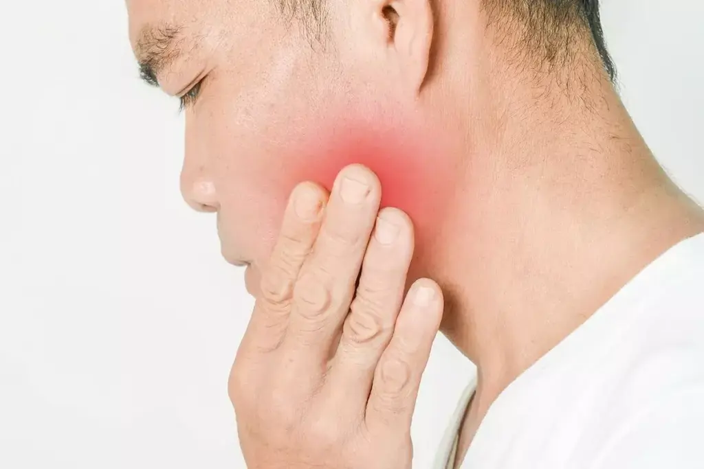 How Long Is Tonsillitis Contagious? A Complete Guide 3 How Long Is Tonsillitis Contagious? A Complete Guide