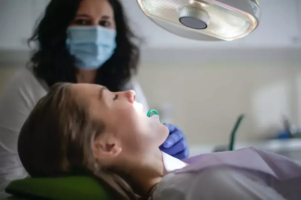 Why Does My Throat Hurt When I Swallow?