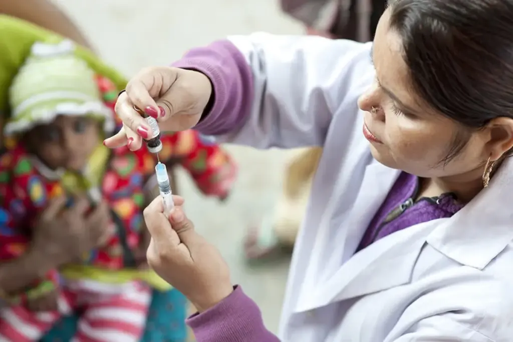 Is the Whooping Cough Vaccine Safe During Pregnancy? 1 Is the Whooping Cough Vaccine Safe During Pregnancy?