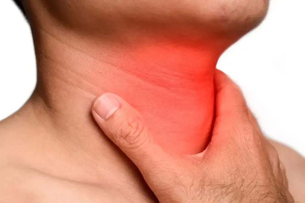 5 Causes of Red Spots on Tonsils and Sore Throat 1 5 Causes of Red Spots on Tonsils and Sore Throat
